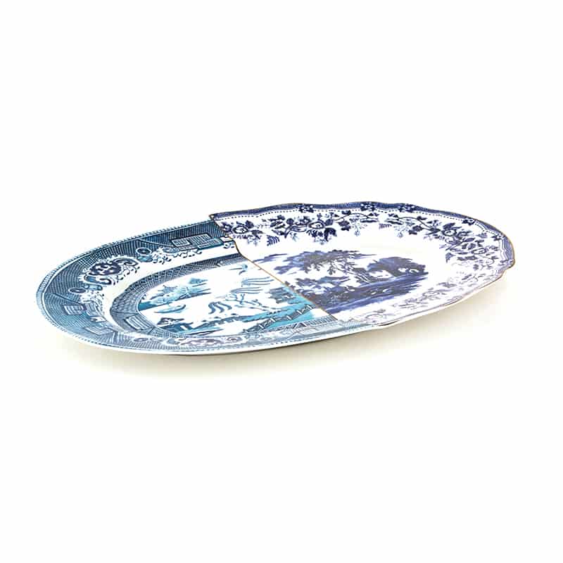 Hybrid-diomira tray in porcelain